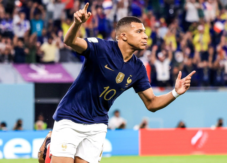 西甲国家德比:皇马奏凯,<a href='https://www.www.plants-elements.com/news/tag/1198.html' style='color: blue;'>姆巴佩</a>破门后激情发声